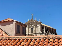 Dominium Premium Location Suites