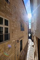 Dominium Premium Location Suites