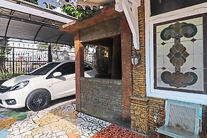 OYO 2899 Ardilia Bandara Syariah