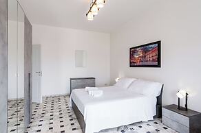 Casa Adda Apartments by Wonderful Italy