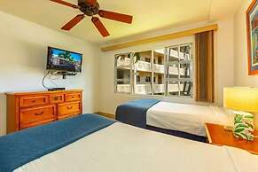 Royal Mauian #219 2 Bedroom Condo by RedAwning