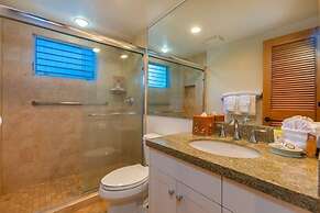 Royal Mauian #219 2 Bedroom Condo by RedAwning