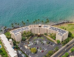 Royal Mauian #219 2 Bedroom Condo by RedAwning