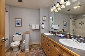 8256 Silver Mill 3 Bedroom Condo by RedAwning