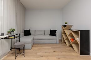 Studio Near Manufaktura Łódź by Renters