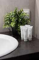 Studio Near Manufaktura Łódź by Renters