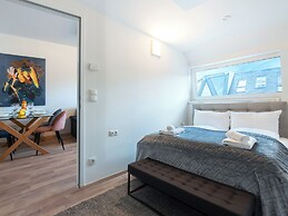 SKY9 Apartments Stadthalle