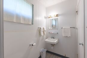 Parkside Motel By OYO Meadville Conneaut Lake