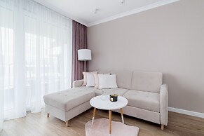 Modern Apartment With Parking by Renters