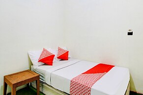OYO 90725 Zeevanna Guest House Syariah