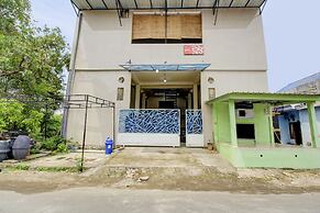 OYO 90725 Zeevanna Guest House Syariah