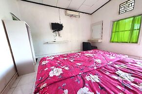 OYO 91077 Losmen Bunda Arema