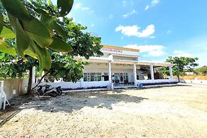 OYO 91077 Losmen Bunda Arema