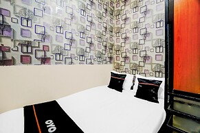 OYO 91126 Kertajaya Residence Surabaya