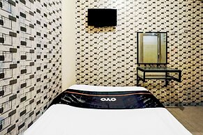 OYO 91126 Kertajaya Residence Surabaya