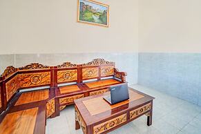 OYO 91126 Kertajaya Residence Surabaya