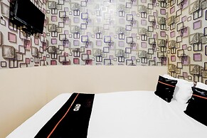 OYO 91126 Kertajaya Residence Surabaya