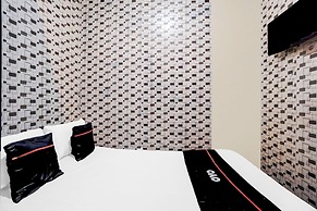 OYO 91126 Kertajaya Residence Surabaya