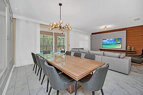 Storey Lake 9 BR Themed Games Room