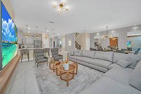 Storey Lake 9 BR Themed Games Room