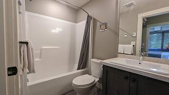 Echo Landing #13 2 Bedroom Condo