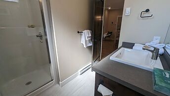 Altitude #36 2 Bedroom Condo