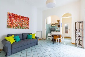 Chiaia Relax on Pedastrian Area