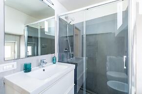 Chiaia Relax on Pedastrian Area