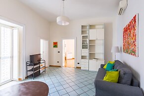 Chiaia Relax on Pedastrian Area