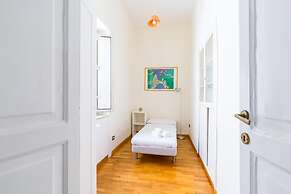 Chiaia Relax on Pedastrian Area