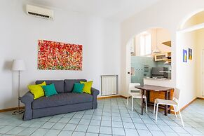 Chiaia Relax on Pedastrian Area