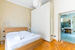 Chiaia Relax on Pedastrian Area