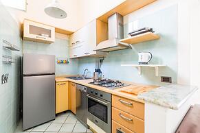 Chiaia Relax on Pedastrian Area