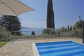 Villetta Enzo in Toscolano Maderno