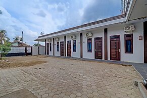 Super OYO 91497 Waskita Residence Syariah