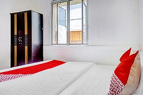 OYO 90743 Kartini Populer