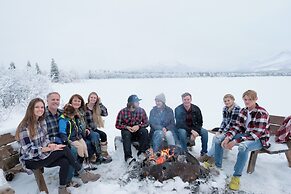 Denali Lakeview Inn