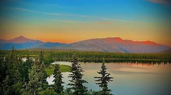 Denali Lakeview Inn