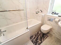 20 The Walled Garden