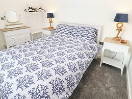 20 The Walled Garden