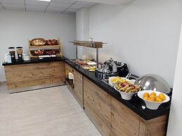 C Suites Antalia Airport