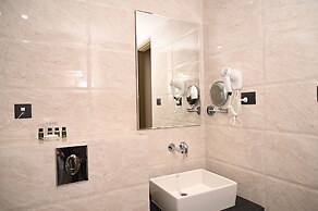 Sachika Hotels, Guwahati