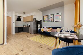Trendy Warsaw Apartment by Renters