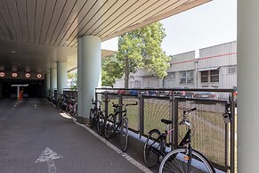 Trendy Warsaw Apartment by Renters