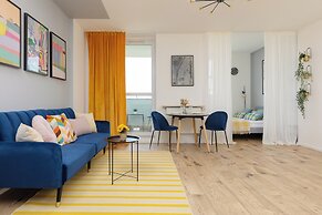 Trendy Warsaw Apartment by Renters