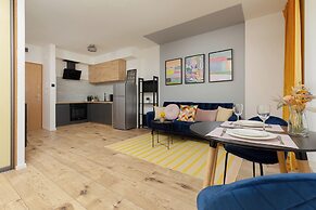 Trendy Warsaw Apartment by Renters