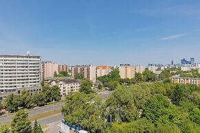 Trendy Warsaw Apartment by Renters