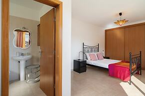 Beach House for Vacation - H2ome