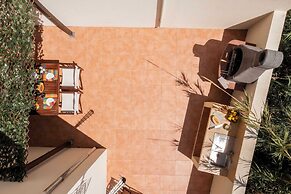 Beach House for Vacation - H2ome