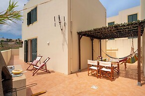 Beach House for Vacation - H2ome